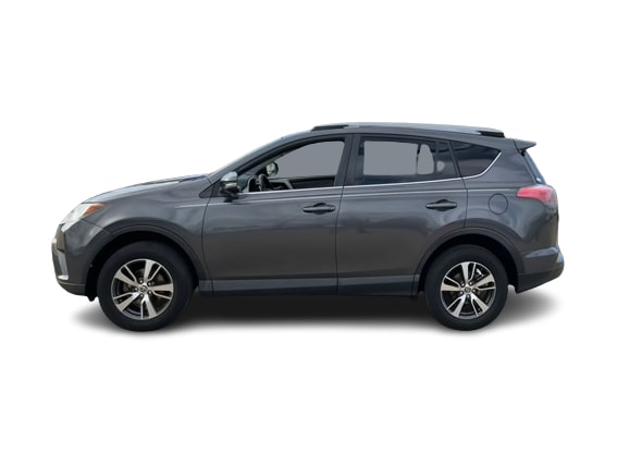 2018 Toyota RAV4 XLE 3