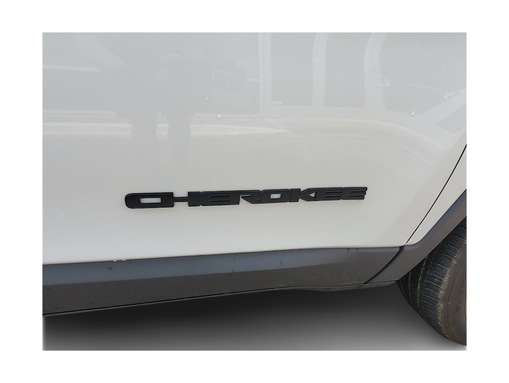 Thumbnail: 2021 Jeep Cherokee - 18