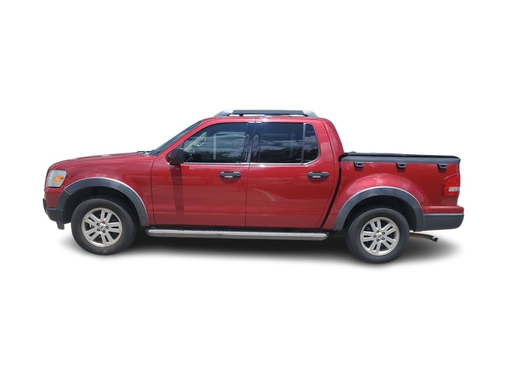 Thumbnail: 2010 Ford Explorer Sport Trac - 3