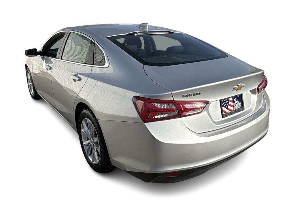 Thumbnail: 2022 Chevrolet Malibu - 4