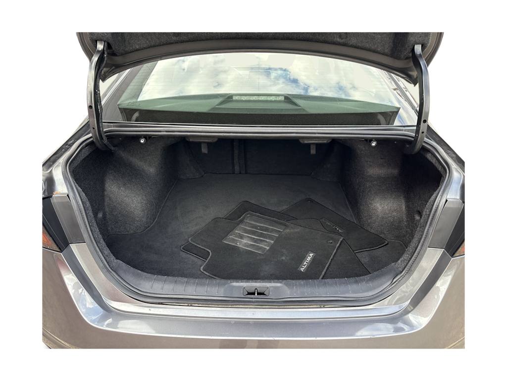 Thumbnail: 2023 Nissan Altima - 18