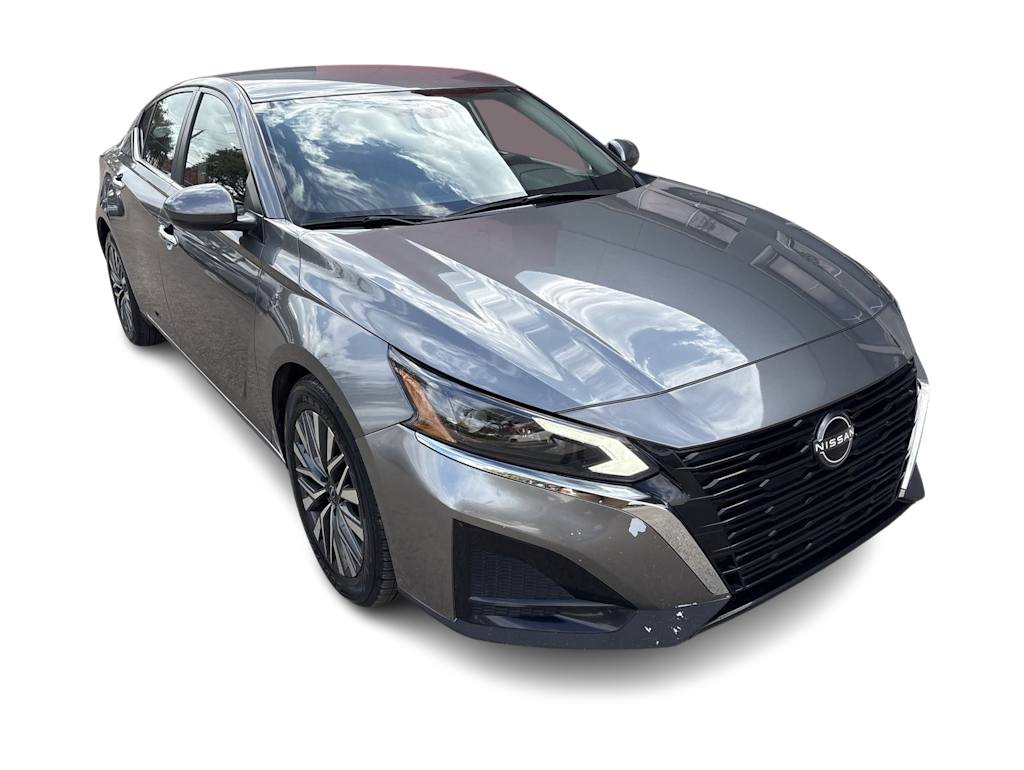 Thumbnail: 2023 Nissan Altima - 23