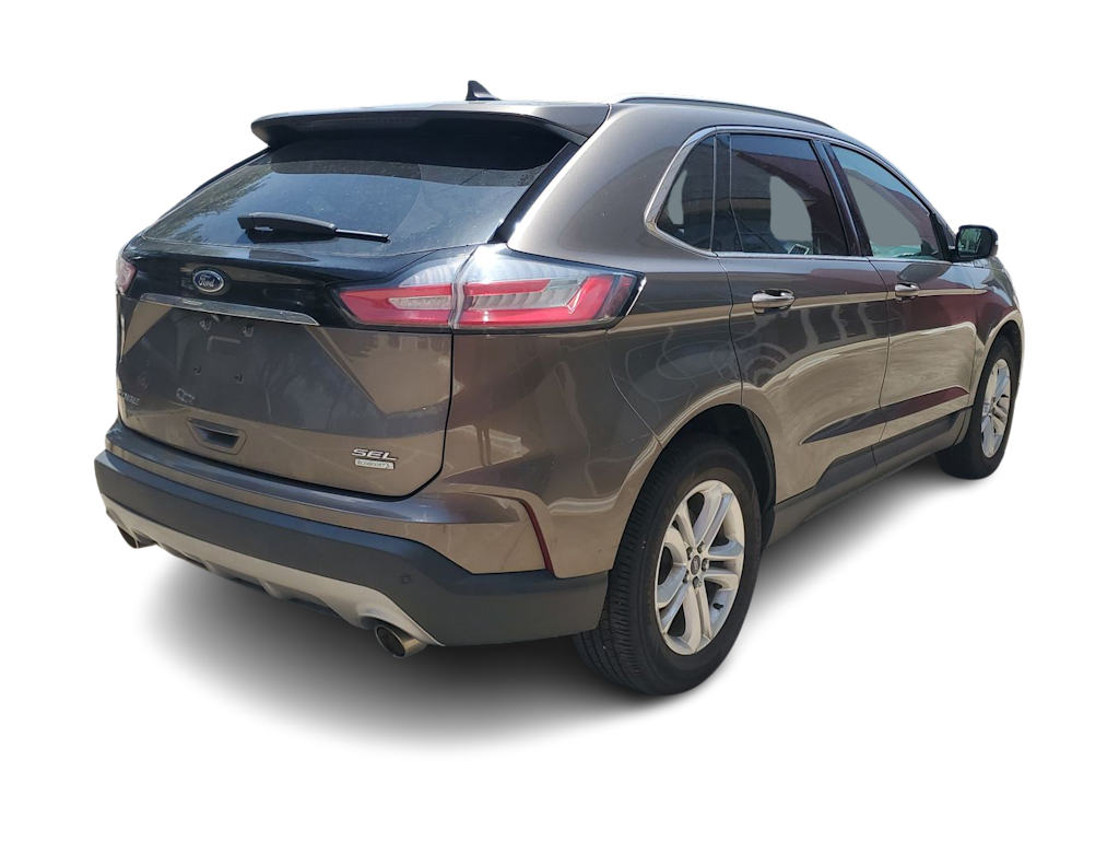 Thumbnail: 2019 Ford Edge - 16