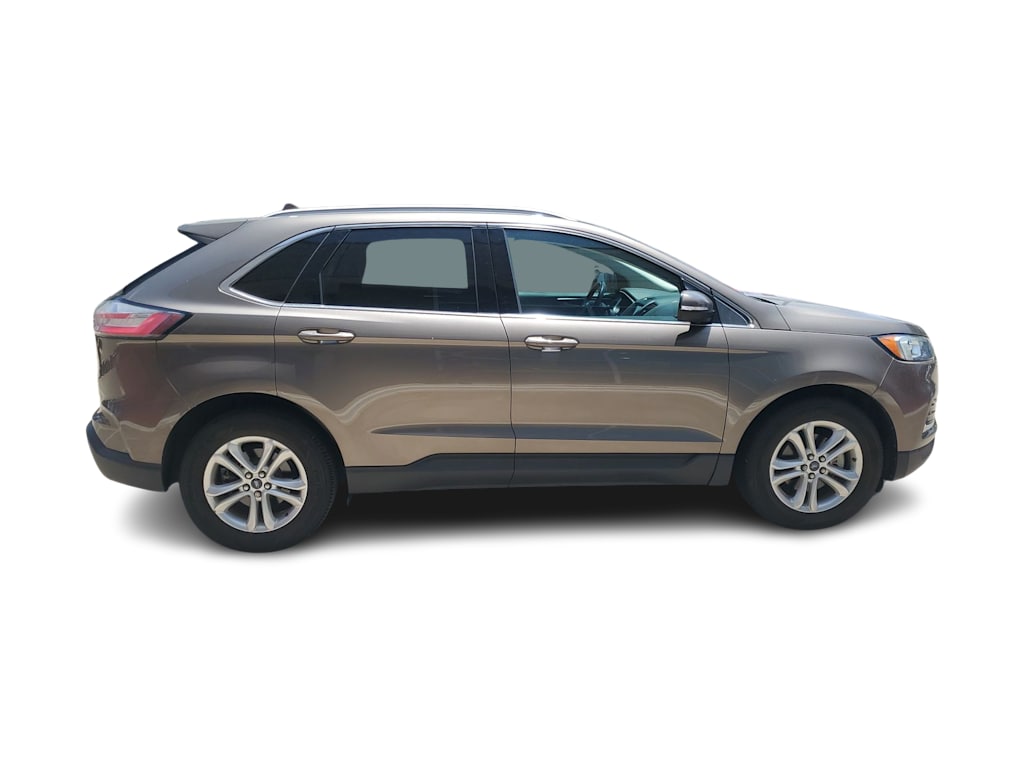Thumbnail: 2019 Ford Edge - 17