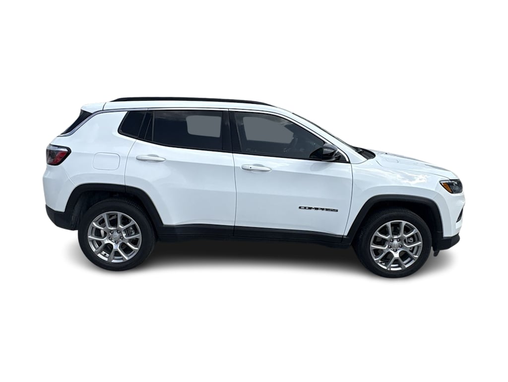 Thumbnail: 2024 Jeep Compass - 18
