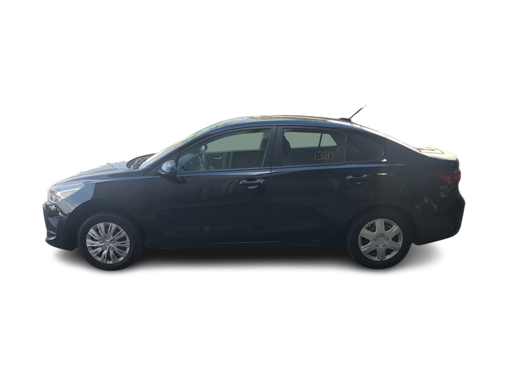 Thumbnail: 2023 Kia Rio - 3