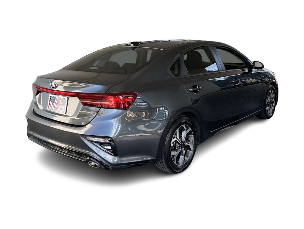 Thumbnail: 2019 Kia Forte - 19
