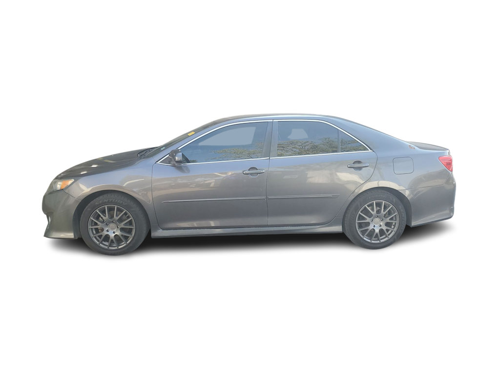Thumbnail: 2013 Toyota Camry - 3