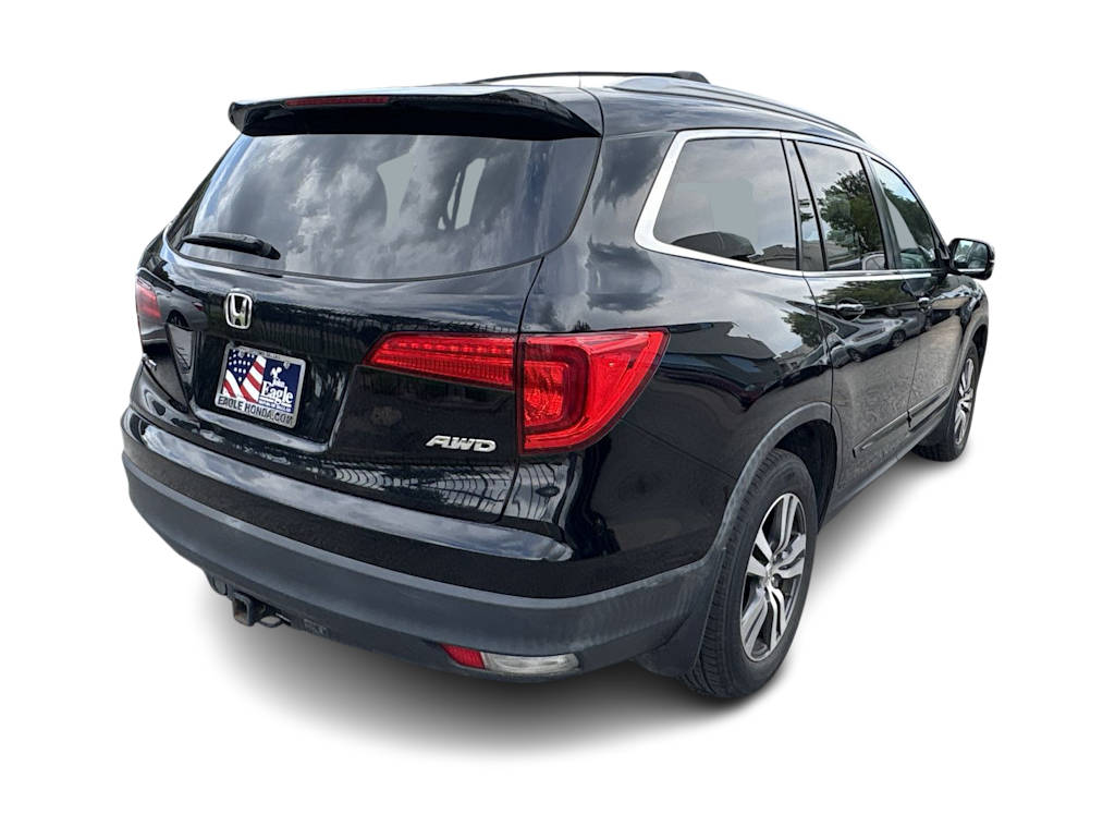 Thumbnail: 2018 Honda Pilot - 15