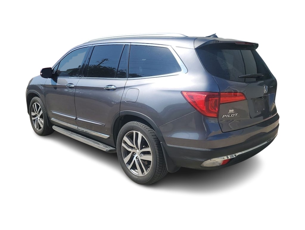 Thumbnail: 2017 Honda Pilot - 4