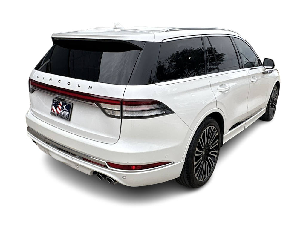 Thumbnail: 2022 Lincoln Aviator - 28