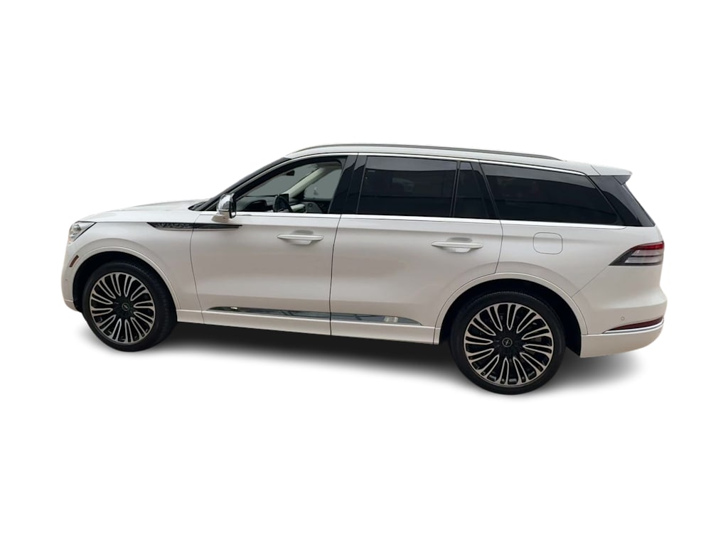 Thumbnail: 2022 Lincoln Aviator - 22