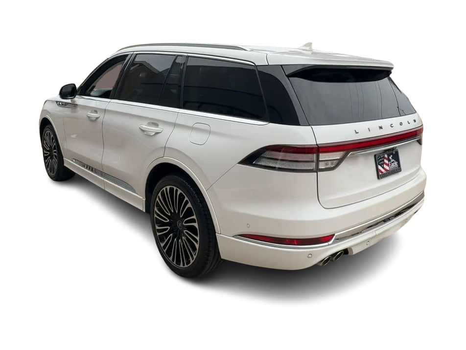 Thumbnail: 2022 Lincoln Aviator - 4