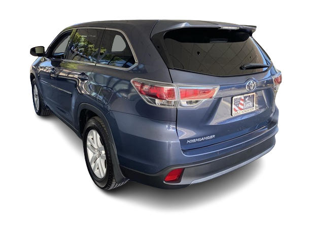 2016 Toyota Highlander LE 4