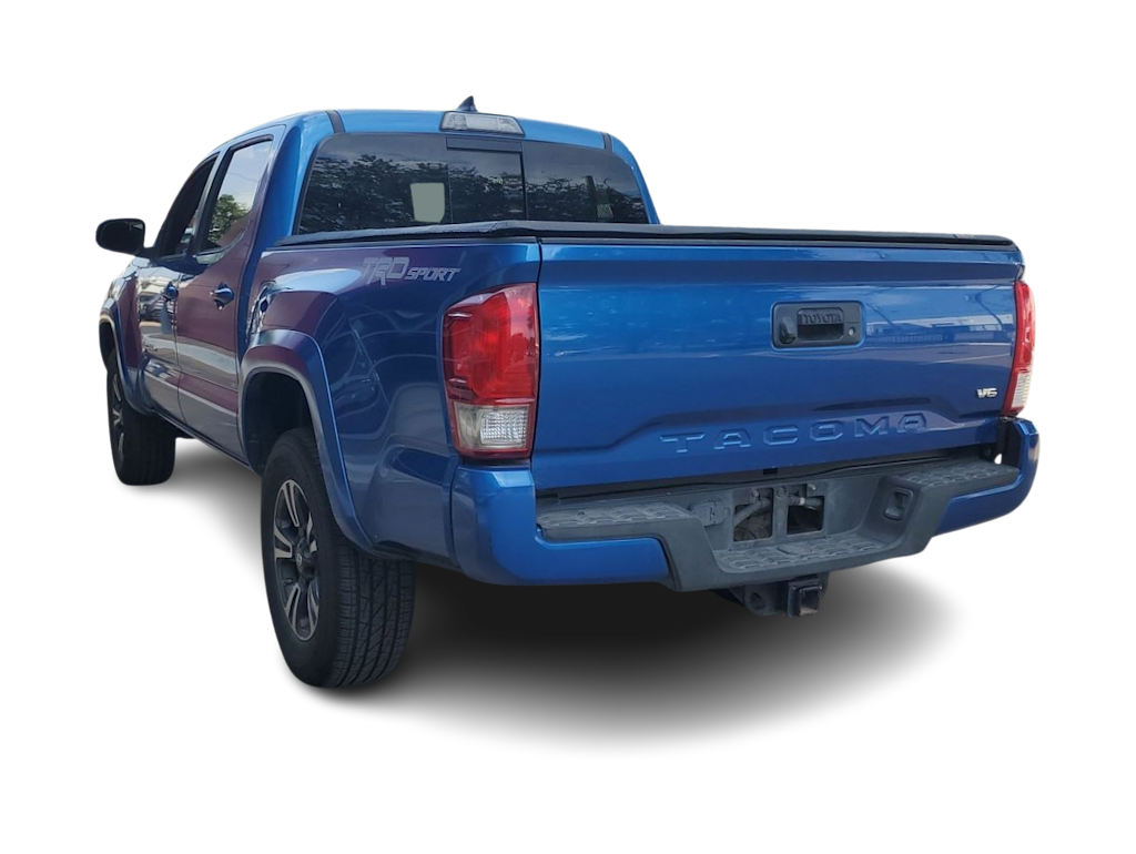 Thumbnail: 2017 Toyota Tacoma - 4