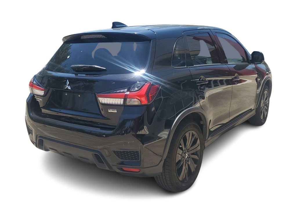 Thumbnail: 2023 Mitsubishi Outlander Sport - 16