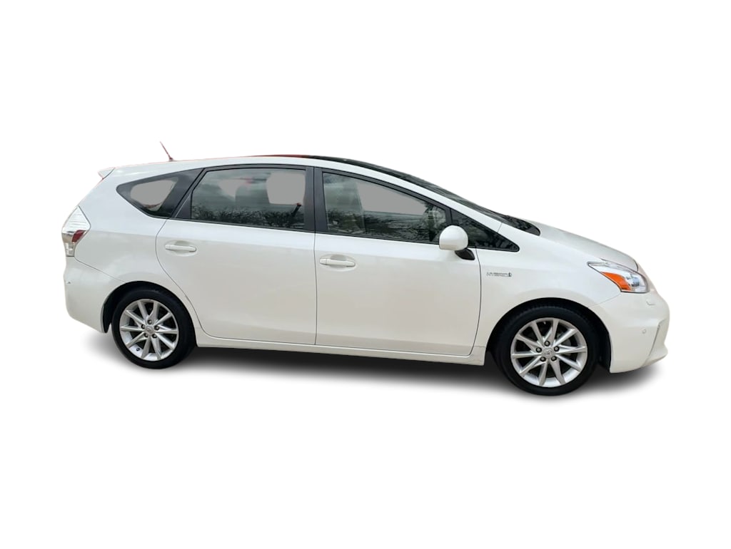 Thumbnail: 2012 Toyota Prius v - 24