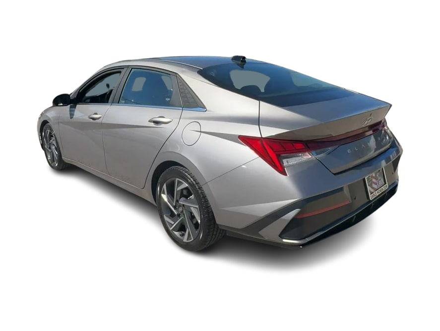 Thumbnail: 2024 Hyundai Elantra - 4