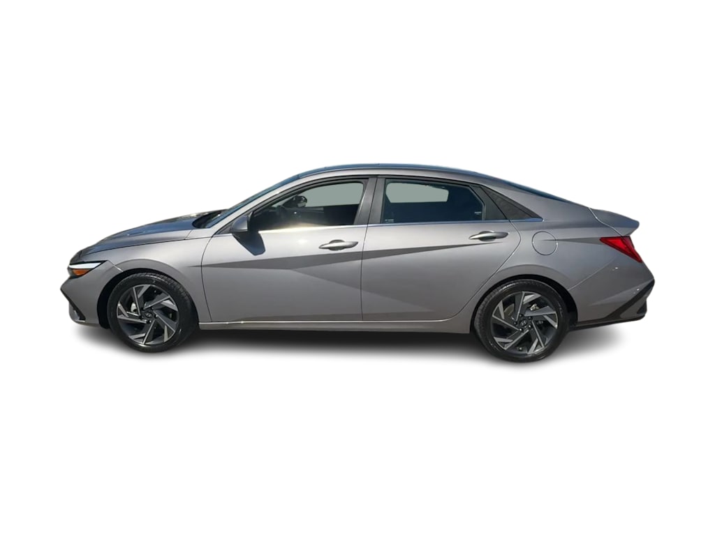 Thumbnail: 2024 Hyundai Elantra - 3