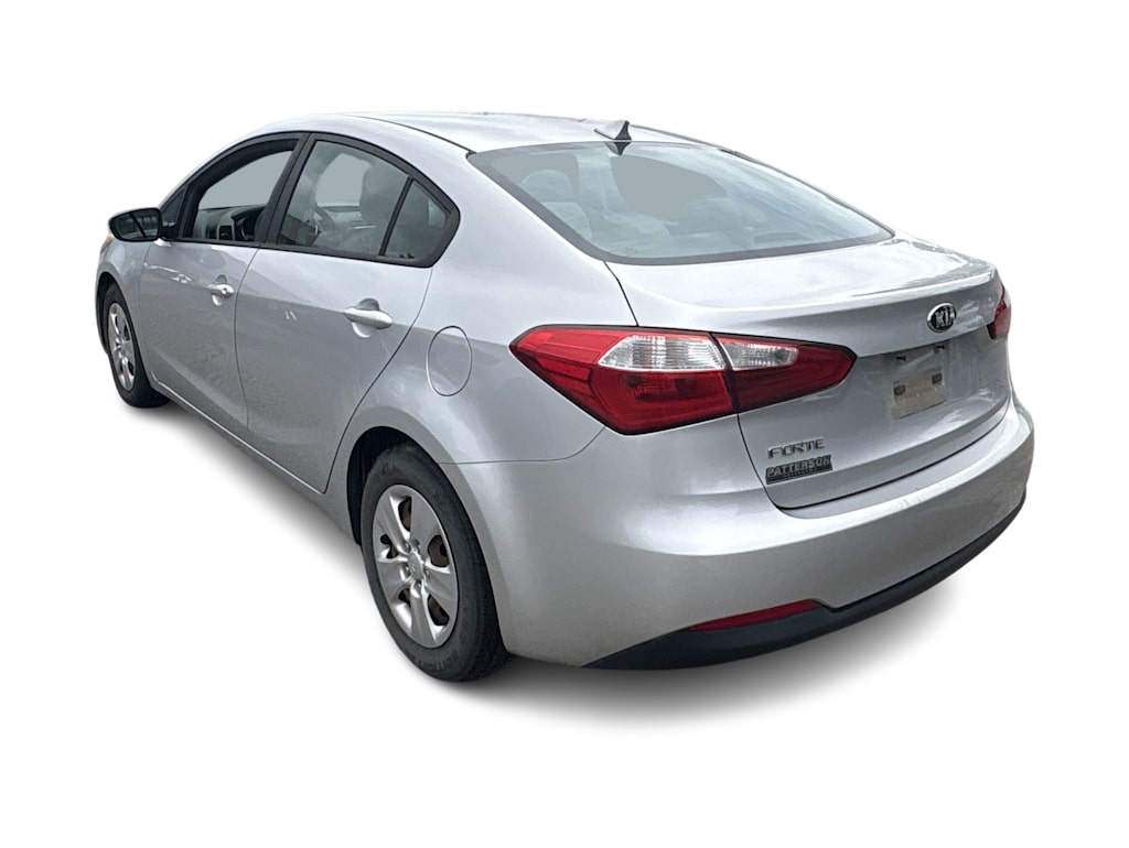 Thumbnail: 2016 Kia Forte - 4