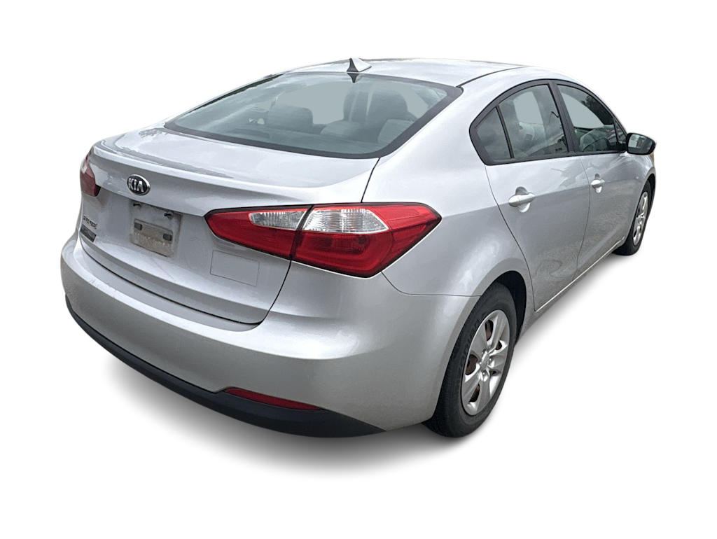 Thumbnail: 2016 Kia Forte - 15