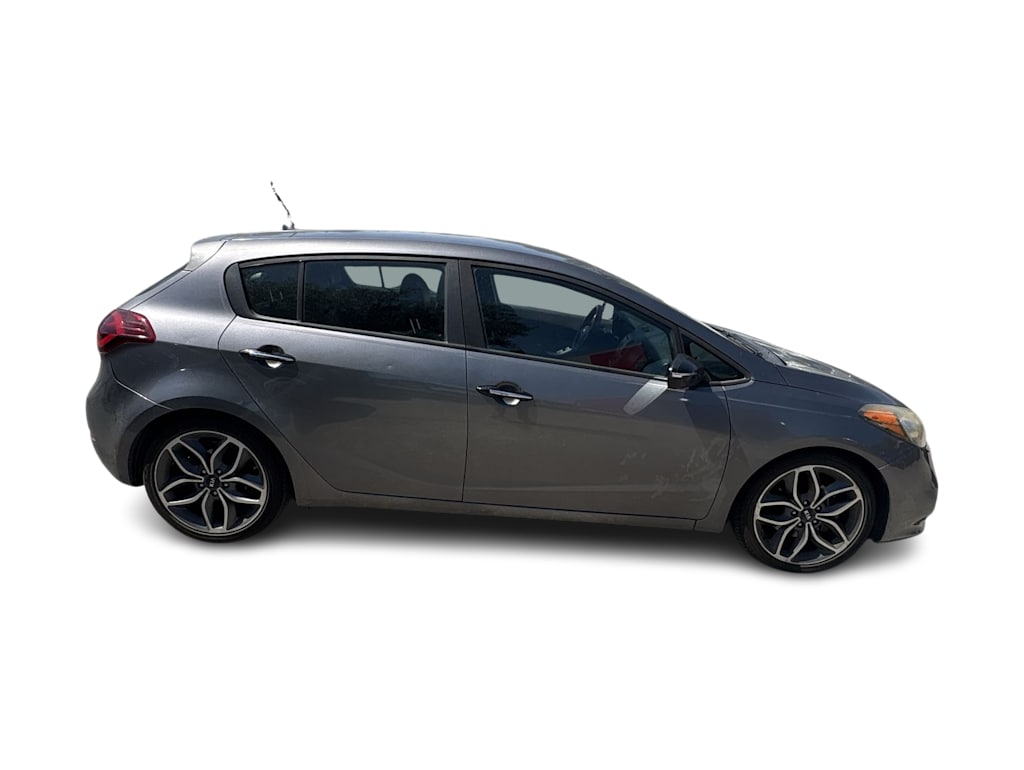 Thumbnail: 2016 Kia Forte - 16