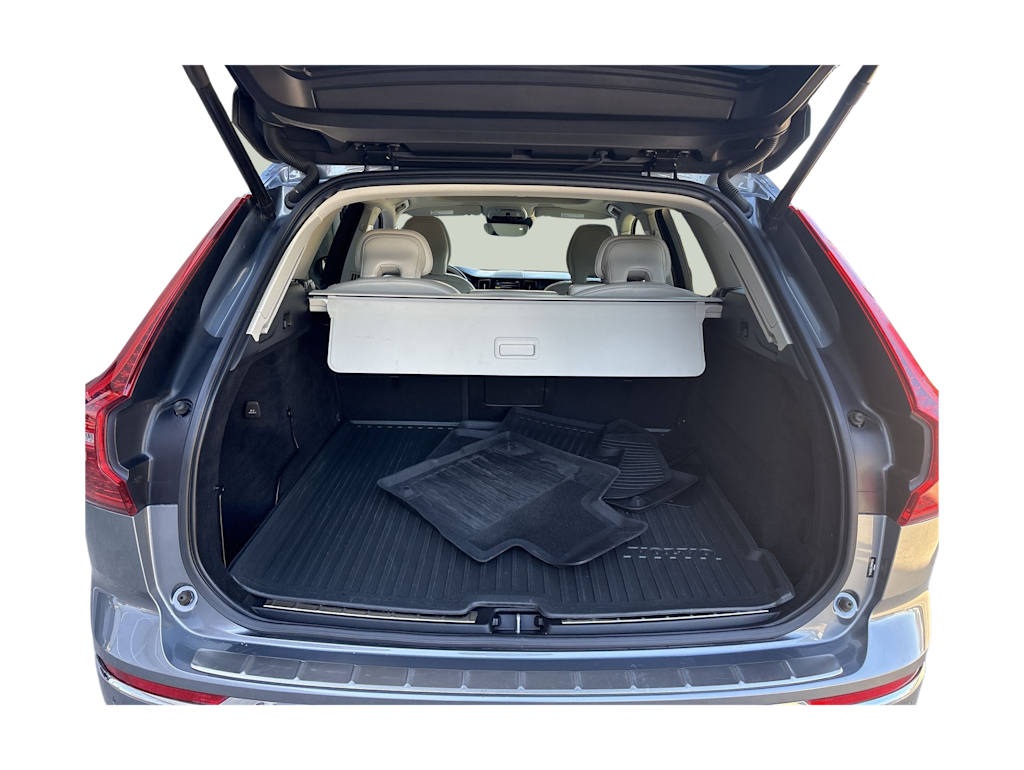 Thumbnail: 2021 Volvo XC60 - 18