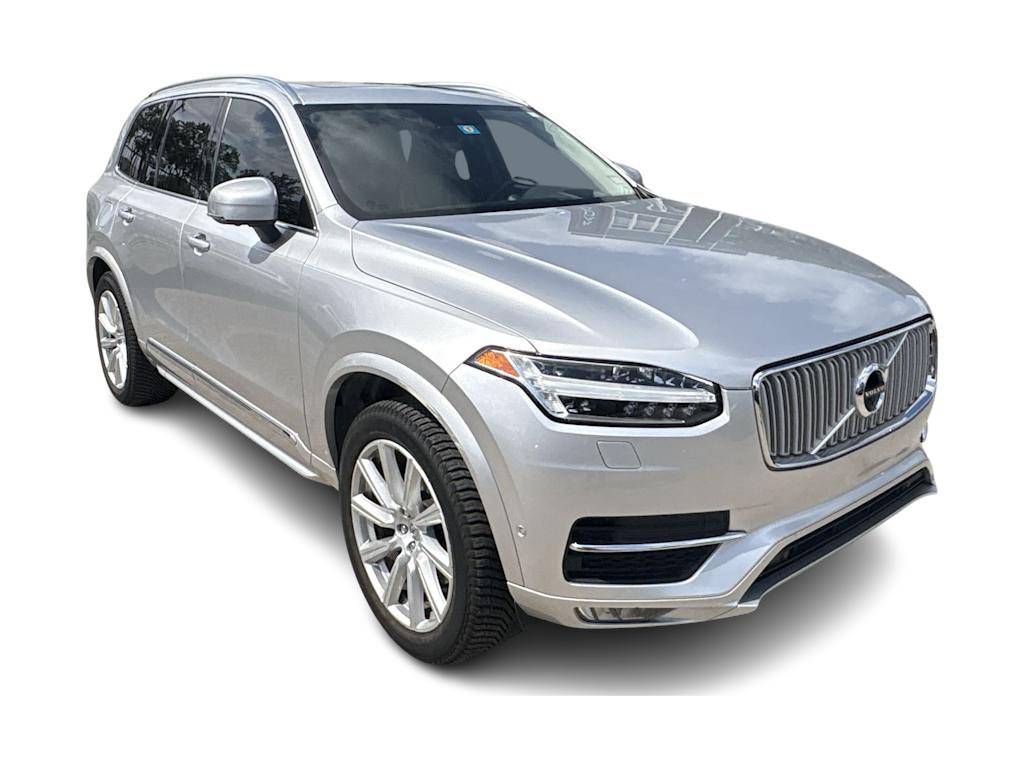 Thumbnail: 2016 Volvo XC90 - 17