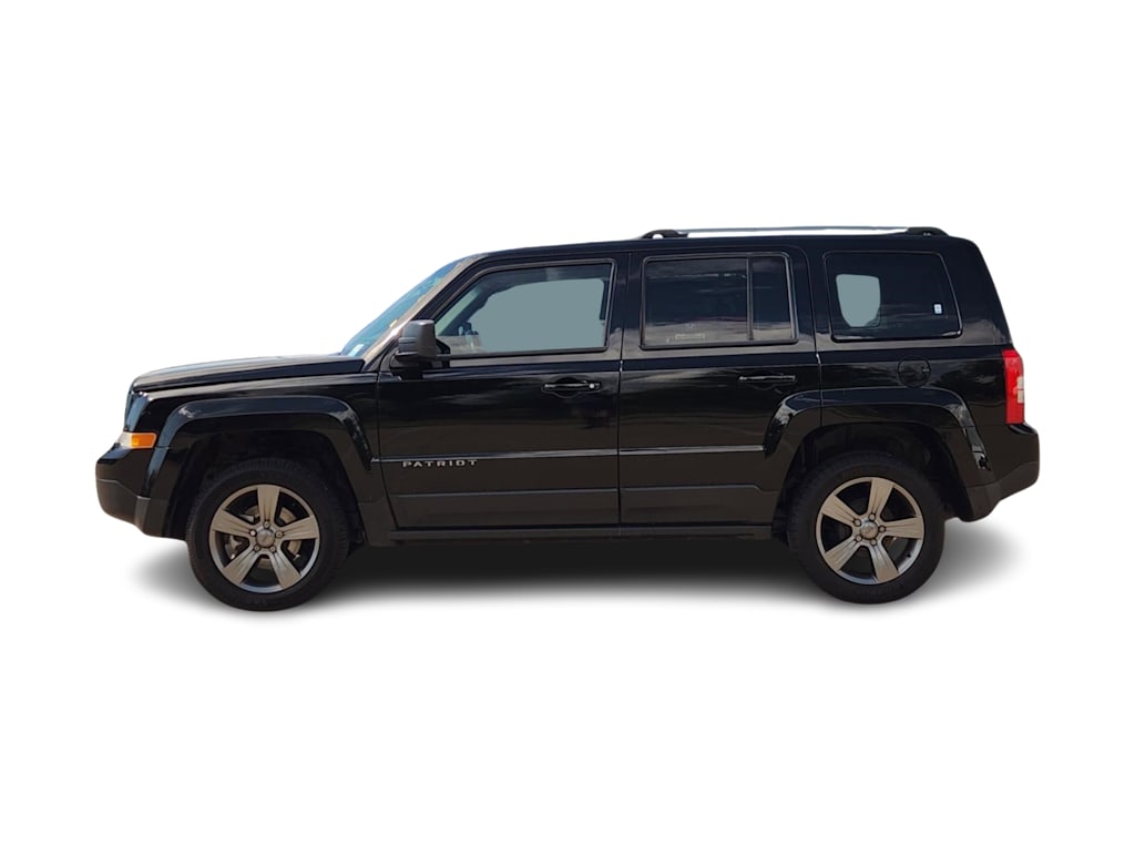 Thumbnail: 2017 Jeep Patriot - 3