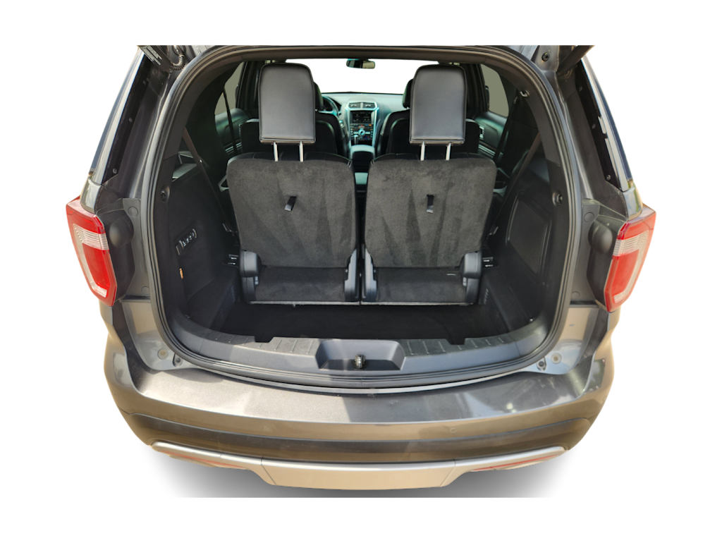 Thumbnail: 2016 Ford Explorer - 18