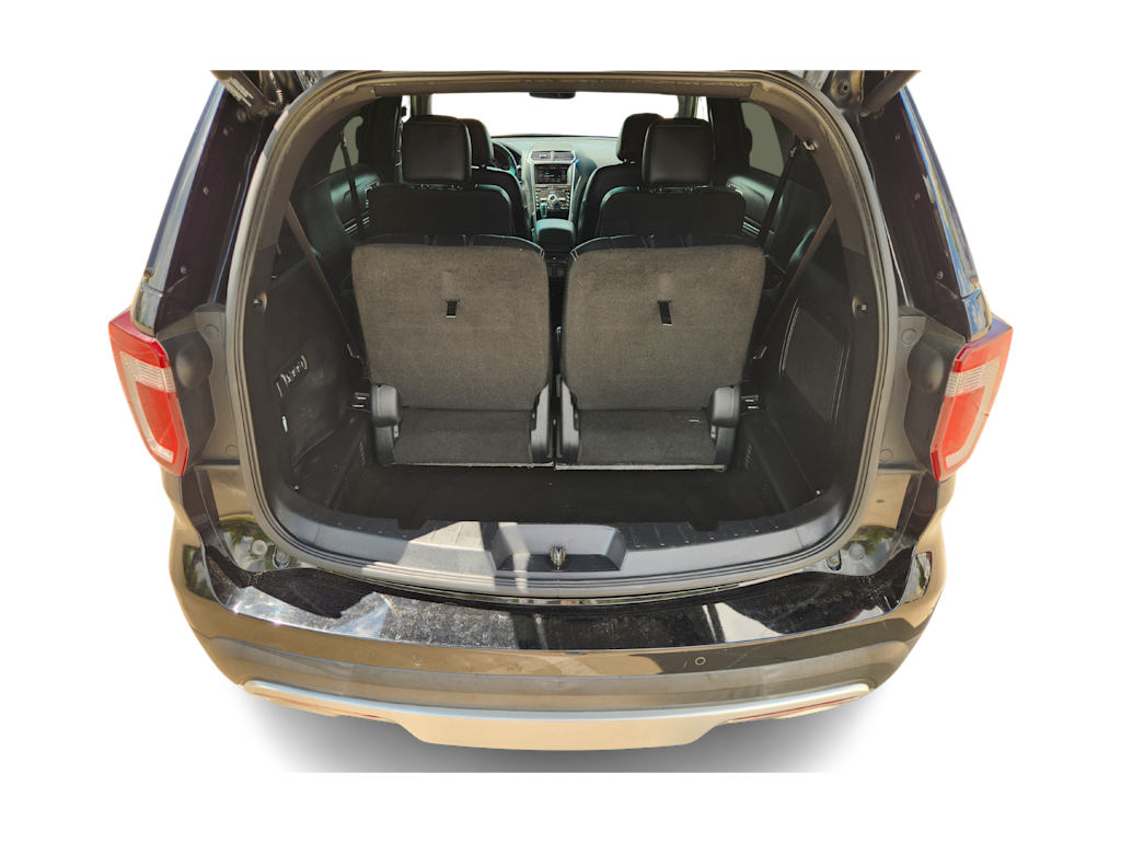 Thumbnail: 2016 Ford Explorer - 18
