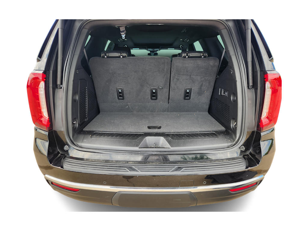 2024 GMC Yukon SLT 17