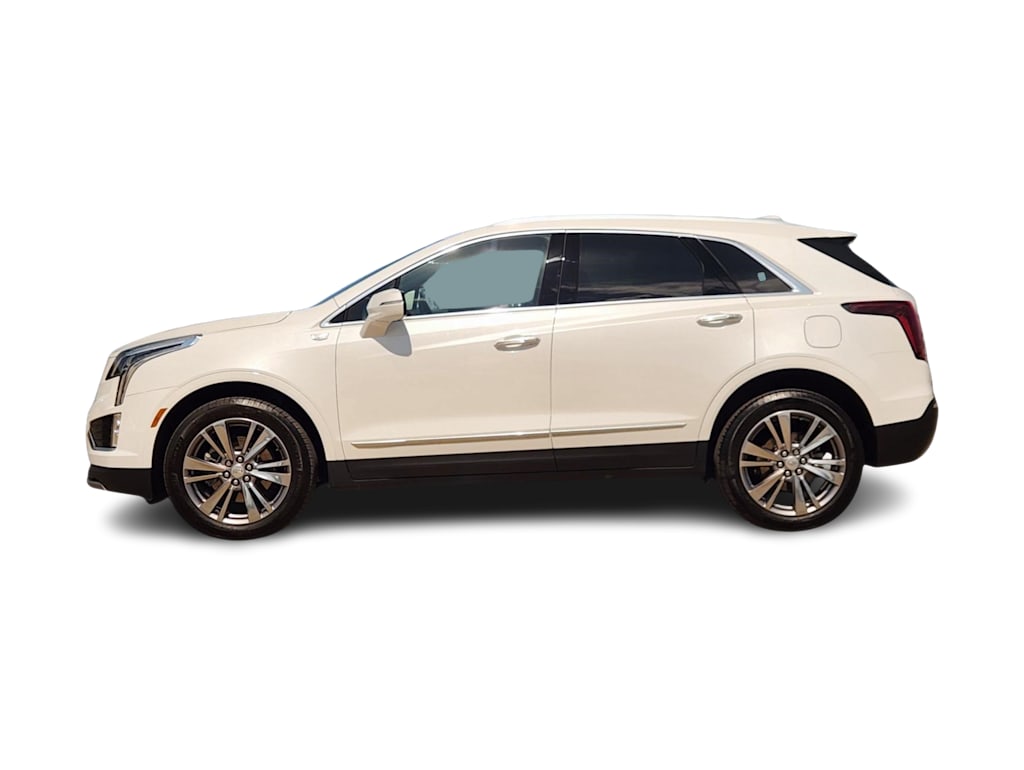 Thumbnail: 2024 Cadillac XT5 - 3