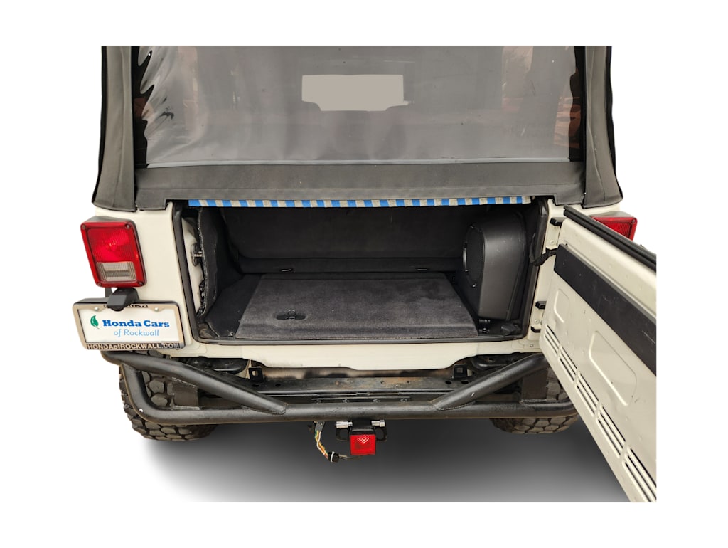 Thumbnail: 2010 Jeep Wrangler - 15