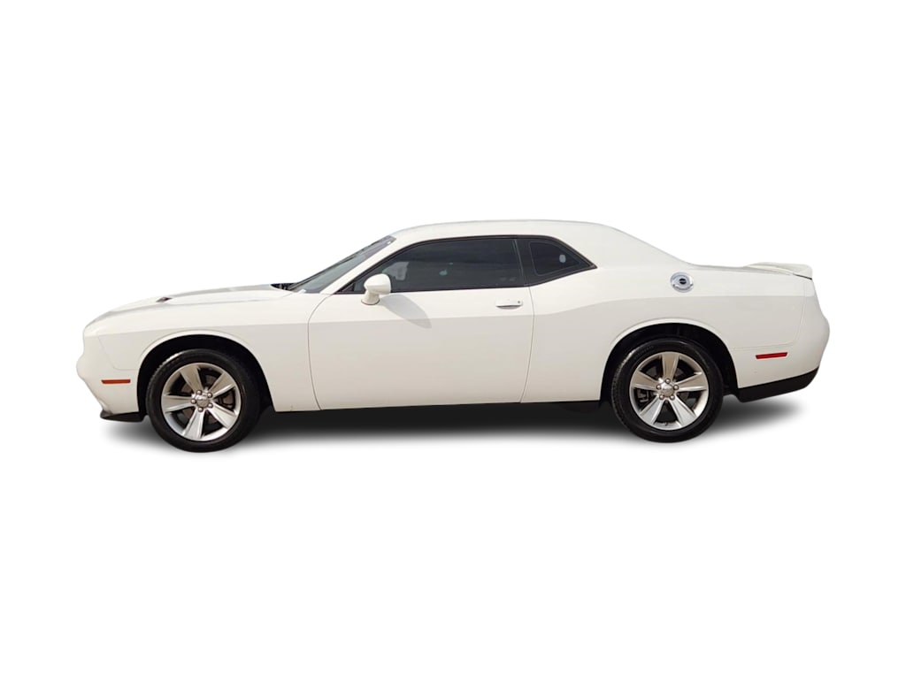 Thumbnail: 2022 Dodge Challenger - 3