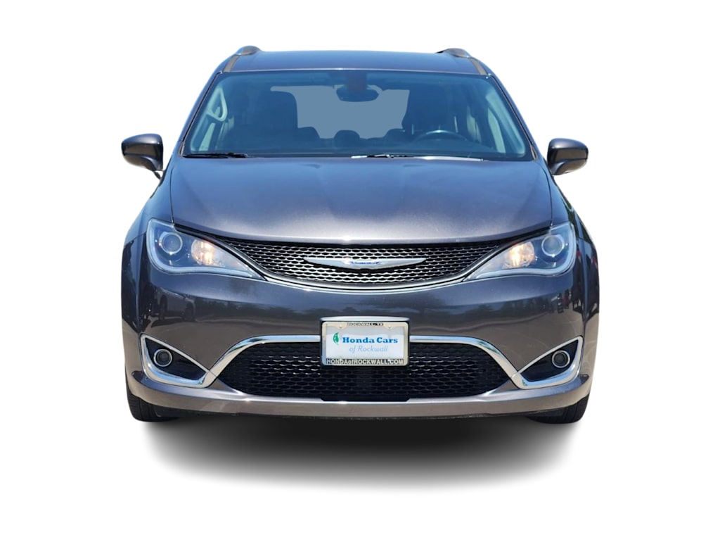 Thumbnail: 2019 Chrysler Pacifica - 6