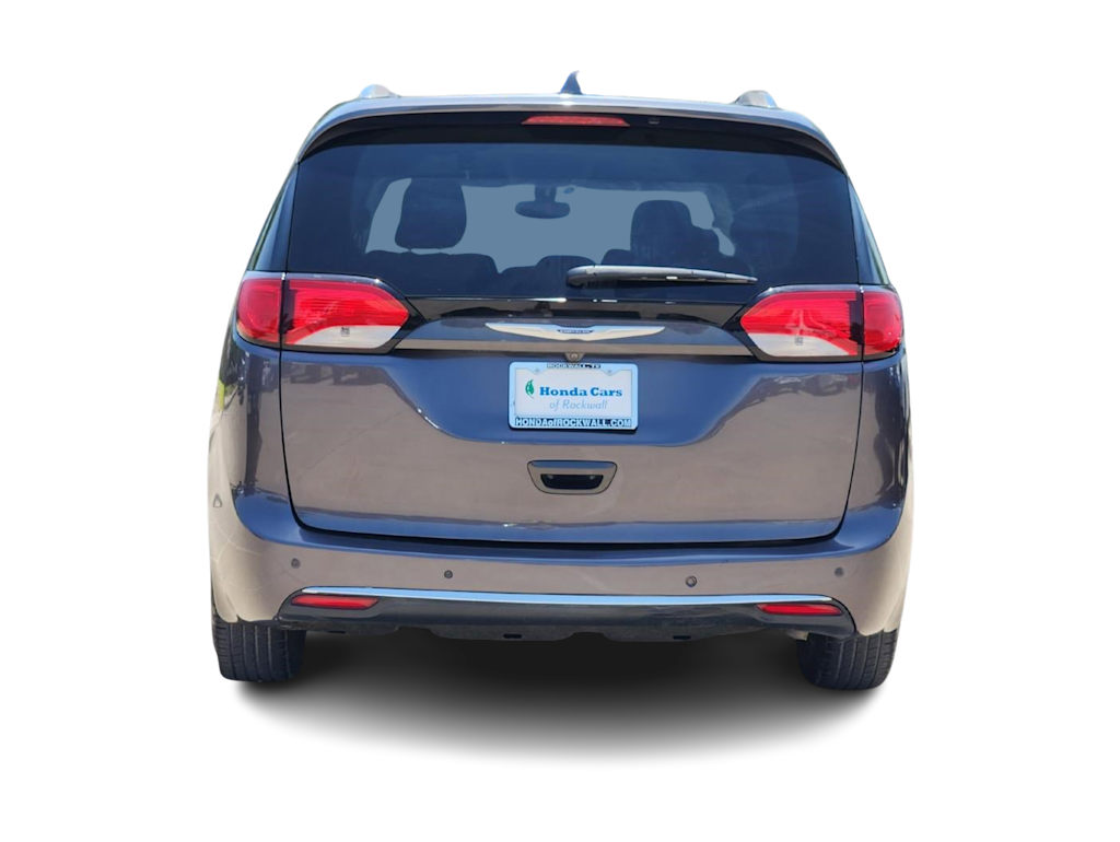 Thumbnail: 2019 Chrysler Pacifica - 5