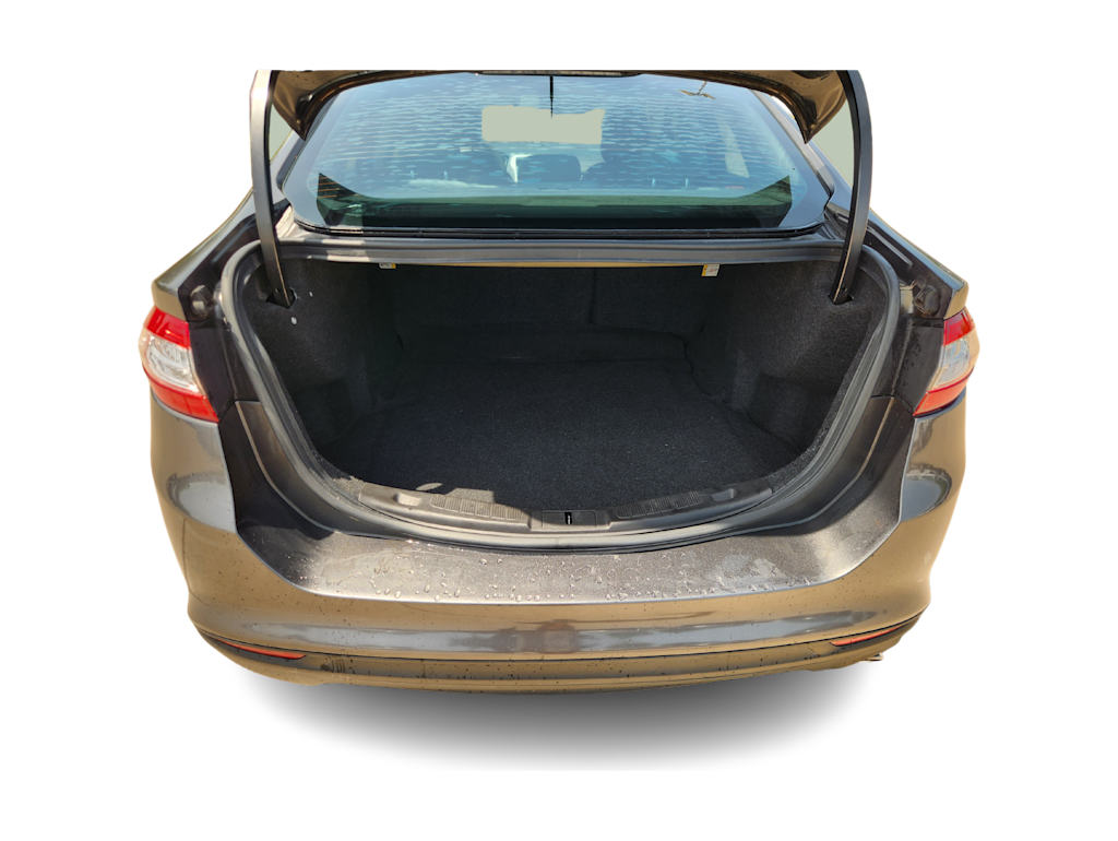 Thumbnail: 2015 Ford Fusion - 18