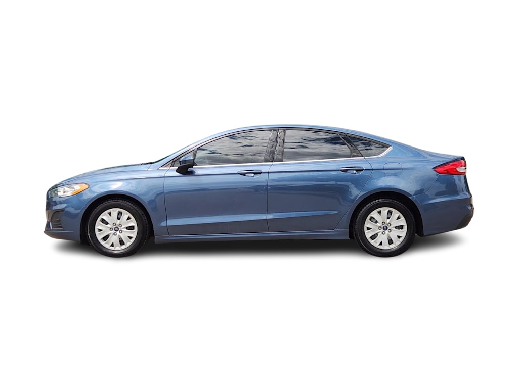 2019 Ford Fusion S 3