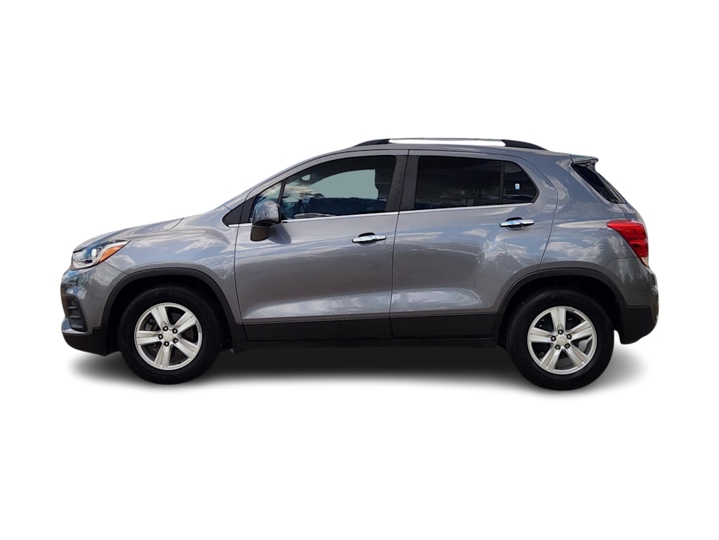 Thumbnail: 2020 Chevrolet Trax - 3
