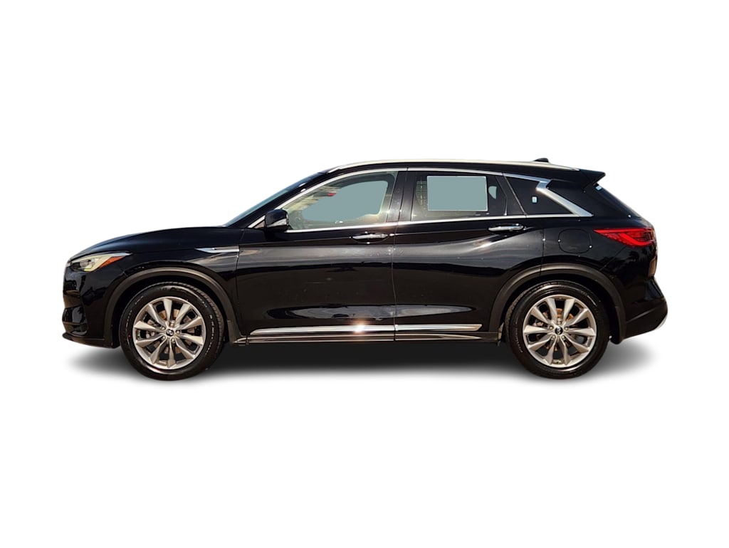 Thumbnail: 2019 INFINITI QX50 - 3