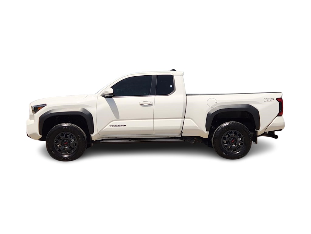 Thumbnail: 2024 Toyota Tacoma - 3