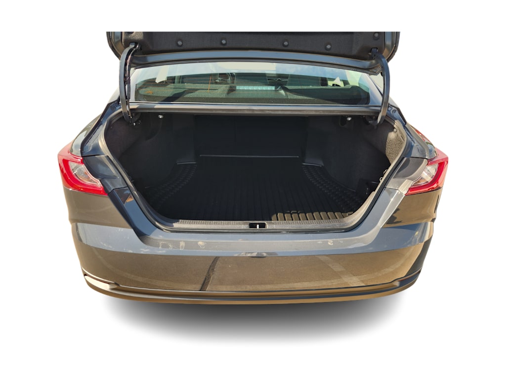 Thumbnail: 2025 Toyota Camry - 29