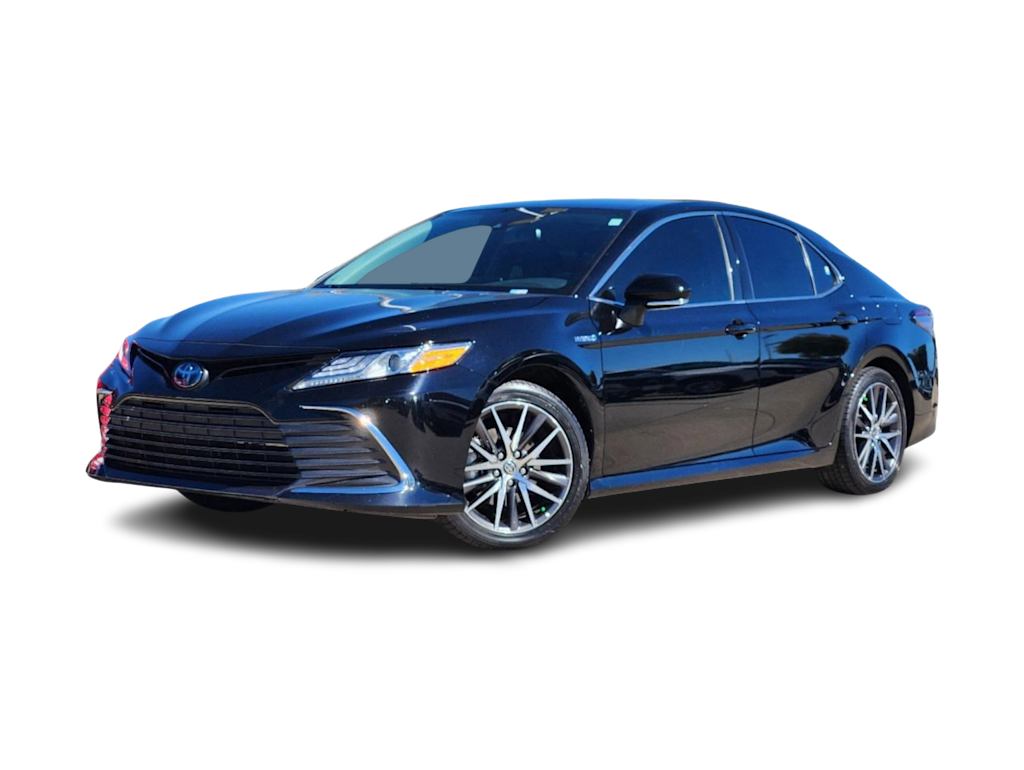 Used 2021 Toyota Camry XLE with VIN 4T1F31AK7MU560051 for sale in Medford, OR