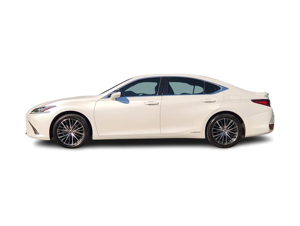 Thumbnail: 2022 Lexus ES - 3