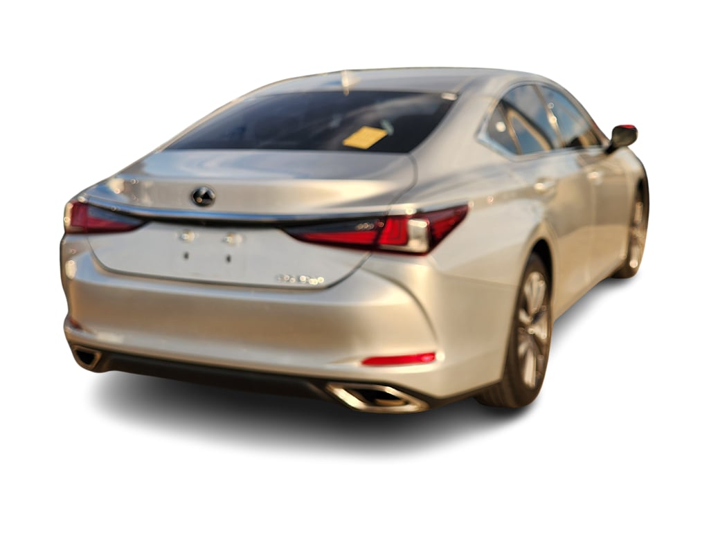 Thumbnail: 2021 Lexus ES - 8