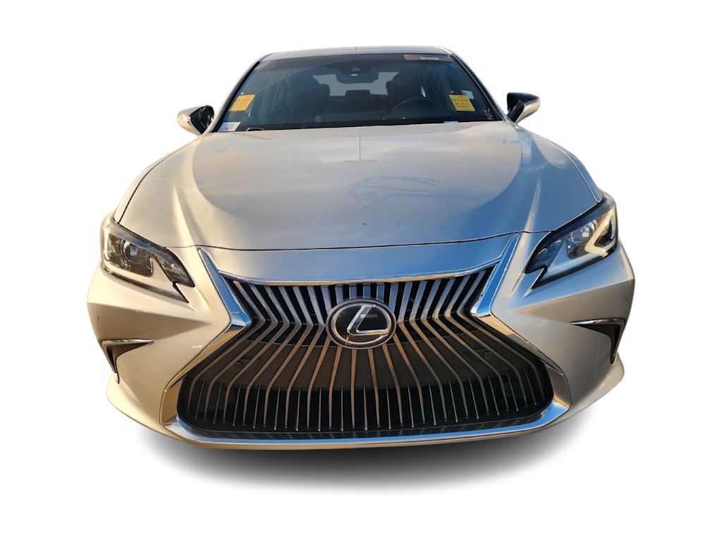 Thumbnail: 2021 Lexus ES - 4
