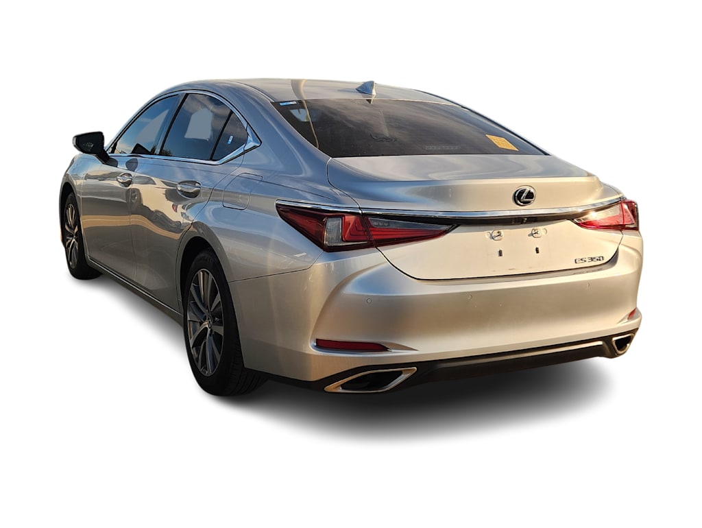 Thumbnail: 2021 Lexus ES - 2