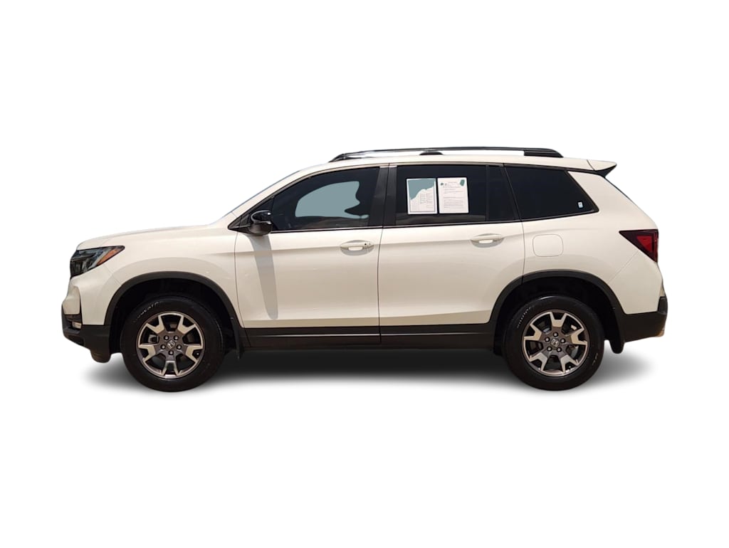 Thumbnail: 2023 Honda Passport - 3