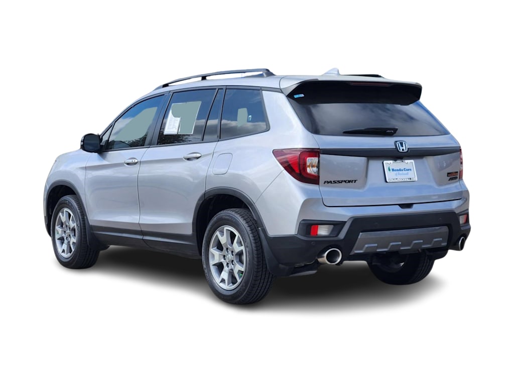 Thumbnail: 2023 Honda Passport - 4